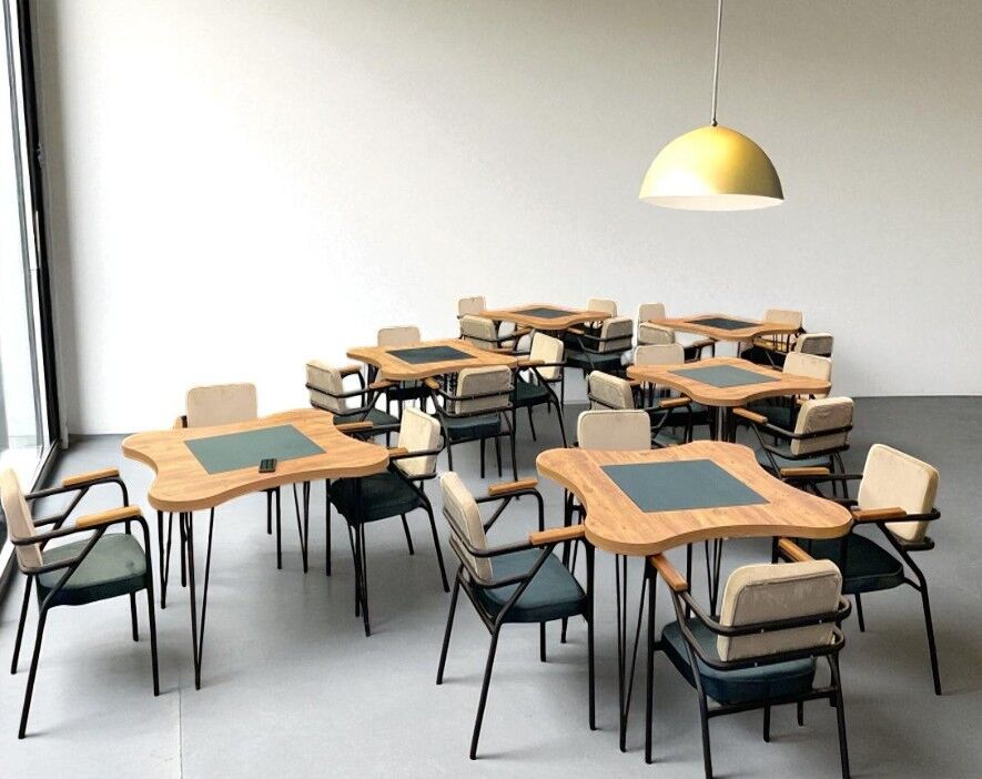 Okey Masası (116x116) Suntalam ve 4 Yeni Nesil Sandalye Seti: Keyifli Anlarınıza Özel Tasarım
